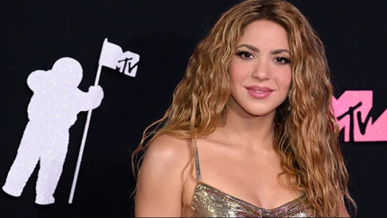 Video Vanguard Award: Shakira